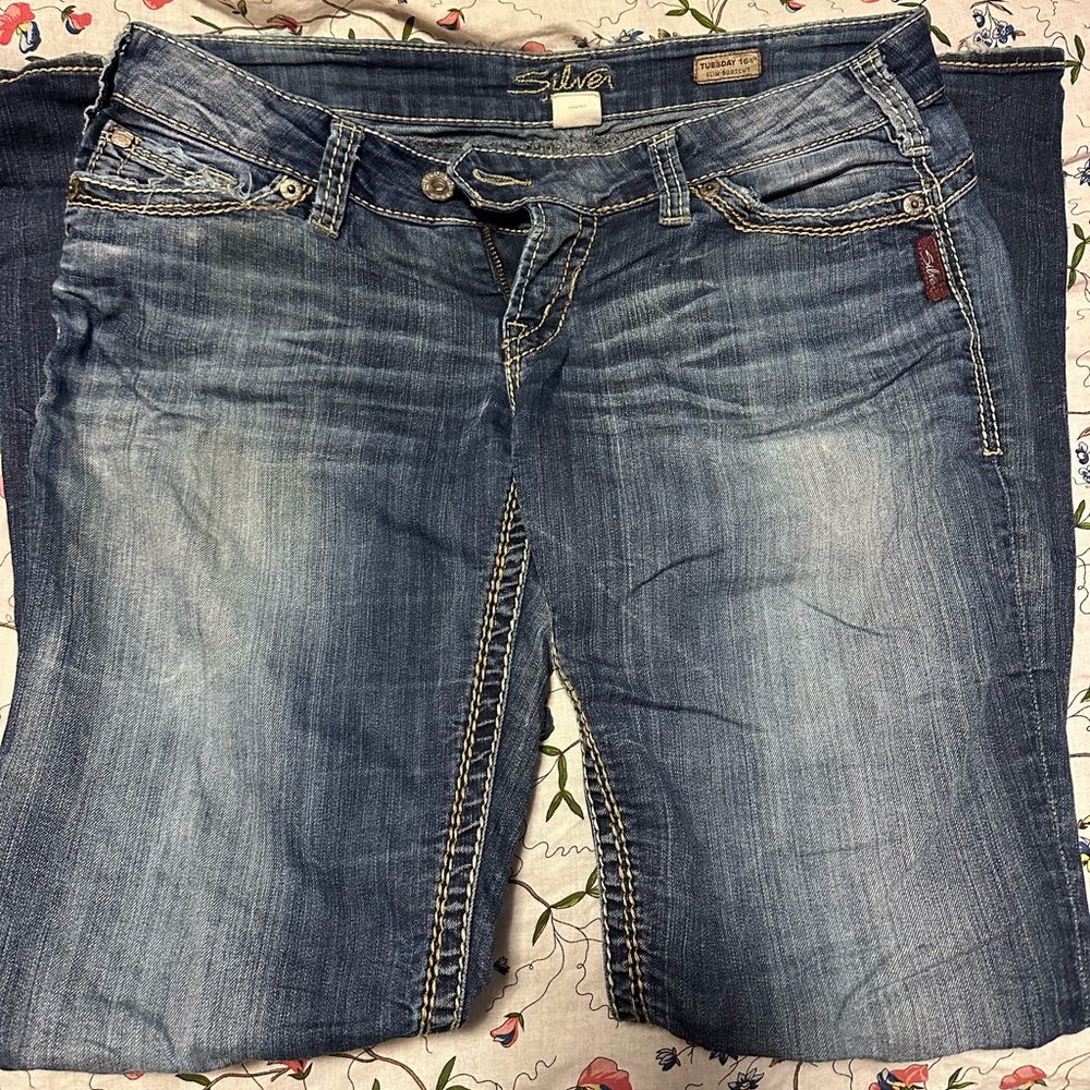 Silver Jeans - Picture 2 of 5